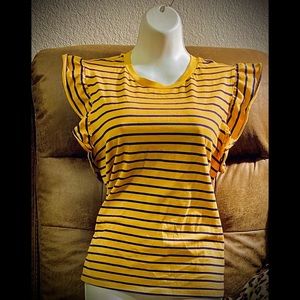 Women’s ruffled sleeve tank top